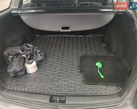 Сірий Мазда 6, об'ємом двигуна 2 л та пробігом 390 тис. км за 4800 $, фото 5 на Automoto.ua