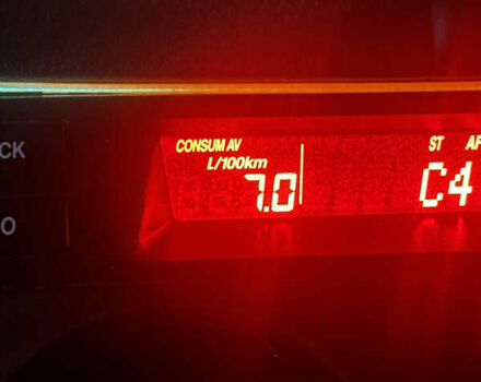 Серый Мазда 6, объемом двигателя 2 л и пробегом 320 тыс. км за 4800 $, фото 2 на Automoto.ua