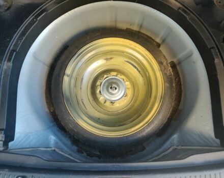 Сірий Мазда 6, об'ємом двигуна 2 л та пробігом 252 тис. км за 4500 $, фото 22 на Automoto.ua