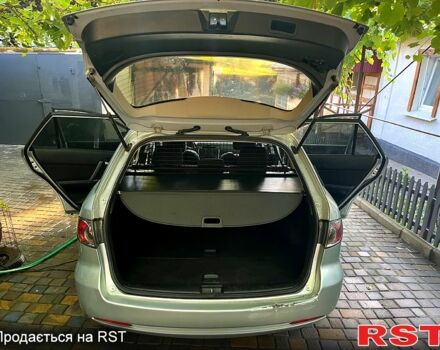 Серый Мазда 6, объемом двигателя 2 л и пробегом 215 тыс. км за 4100 $, фото 6 на Automoto.ua