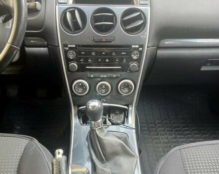 Сірий Мазда 6, об'ємом двигуна 2 л та пробігом 369 тис. км за 4200 $, фото 4 на Automoto.ua