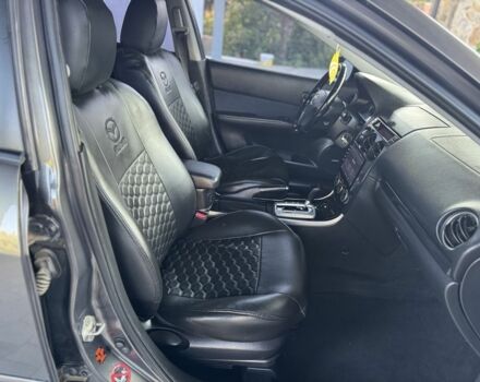 Сірий Мазда 6, об'ємом двигуна 2 л та пробігом 296 тис. км за 3363 $, фото 17 на Automoto.ua