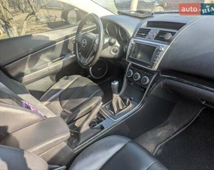 Серый Мазда 6, объемом двигателя 2.2 л и пробегом 330 тыс. км за 7550 $, фото 4 на Automoto.ua