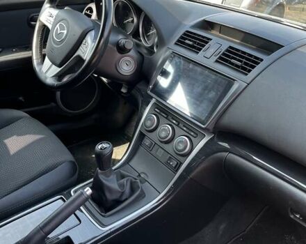 Сірий Мазда 6, об'ємом двигуна 2 л та пробігом 231 тис. км за 7500 $, фото 3 на Automoto.ua