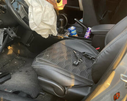 Сірий Мазда 6, об'ємом двигуна 2 л та пробігом 298 тис. км за 3000 $, фото 12 на Automoto.ua