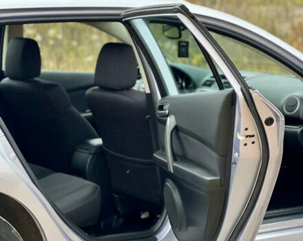 Сірий Мазда 6, об'ємом двигуна 2 л та пробігом 179 тис. км за 7750 $, фото 16 на Automoto.ua