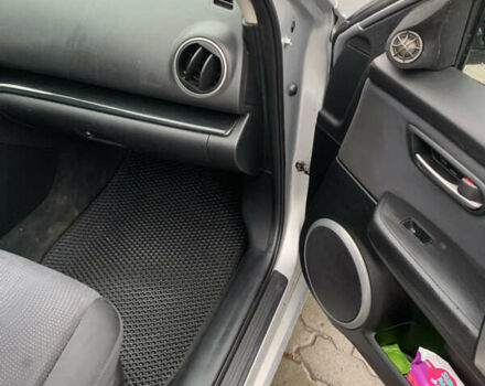 Сірий Мазда 6, об'ємом двигуна 2 л та пробігом 271 тис. км за 5500 $, фото 15 на Automoto.ua