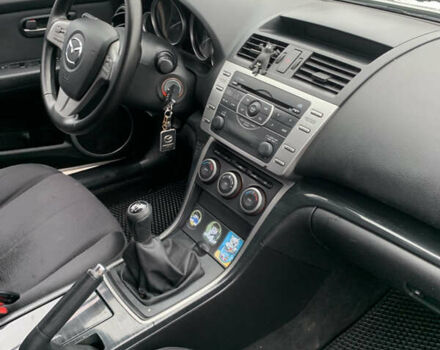 Сірий Мазда 6, об'ємом двигуна 2 л та пробігом 271 тис. км за 5500 $, фото 16 на Automoto.ua