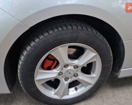 Серый Мазда 6, объемом двигателя 2 л и пробегом 360 тыс. км за 6000 $, фото 2 на Automoto.ua