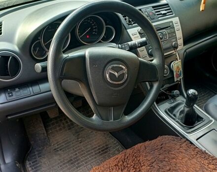 Серый Мазда 6, объемом двигателя 2 л и пробегом 270 тыс. км за 5500 $, фото 7 на Automoto.ua