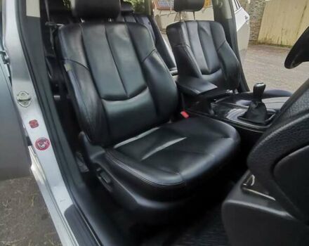 Сірий Мазда 6, об'ємом двигуна 2 л та пробігом 270 тис. км за 5600 $, фото 16 на Automoto.ua