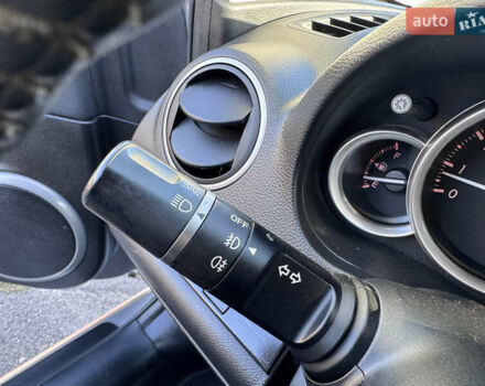 Сірий Мазда 6, об'ємом двигуна 2 л та пробігом 201 тис. км за 8800 $, фото 40 на Automoto.ua