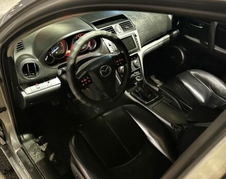 Сірий Мазда 6, об'ємом двигуна 2.2 л та пробігом 388 тис. км за 2700 $, фото 3 на Automoto.ua