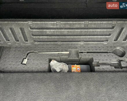 Сірий Мазда 6, об'ємом двигуна 2.18 л та пробігом 241 тис. км за 7300 $, фото 30 на Automoto.ua