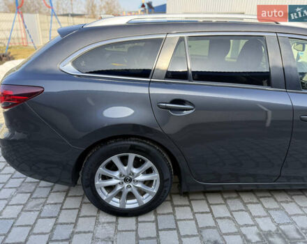 Серый Мазда 6, объемом двигателя 2.19 л и пробегом 260 тыс. км за 10300 $, фото 16 на Automoto.ua