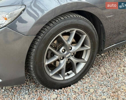 Серый Мазда 6, объемом двигателя 2.19 л и пробегом 226 тыс. км за 10900 $, фото 4 на Automoto.ua