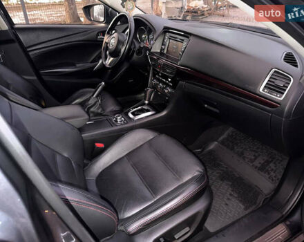 Серый Мазда 6, объемом двигателя 2.19 л и пробегом 226 тыс. км за 10900 $, фото 48 на Automoto.ua