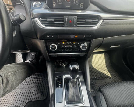 Сірий Мазда 6, об'ємом двигуна 2.19 л та пробігом 263 тис. км за 13200 $, фото 19 на Automoto.ua