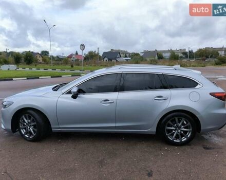 Сірий Мазда 6, об'ємом двигуна 2.19 л та пробігом 258 тис. км за 13900 $, фото 5 на Automoto.ua