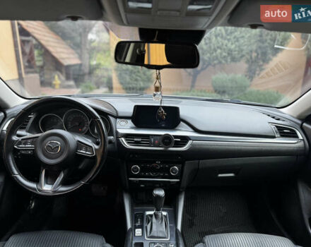 Сірий Мазда 6, об'ємом двигуна 2 л та пробігом 190 тис. км за 15950 $, фото 13 на Automoto.ua