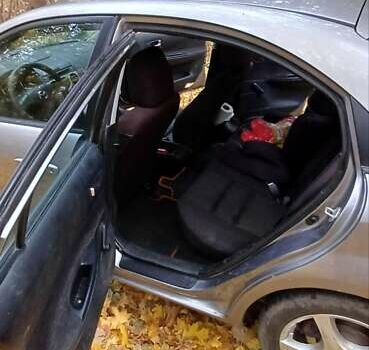 Мазда 6 2002 у Ковель на Automoto.ua Сірий Мазда 6, об'ємом двигуна 2 л та пробігом 336 тис. км за 2950 $, фото 19 на Automoto.ua