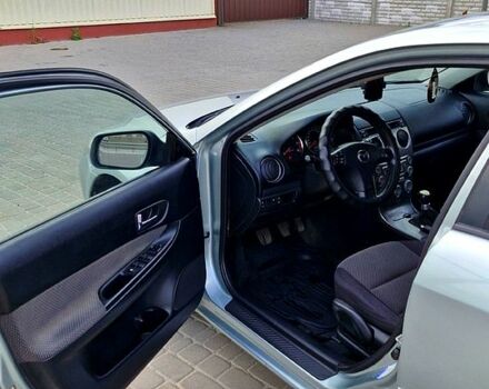 Сірий Мазда 6, об'ємом двигуна 2 л та пробігом 302 тис. км за 3000 $, фото 9 на Automoto.ua