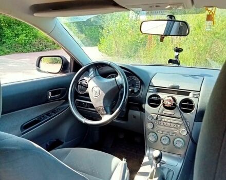 Сірий Мазда 6, об'ємом двигуна 2 л та пробігом 167 тис. км за 3000 $, фото 5 на Automoto.ua