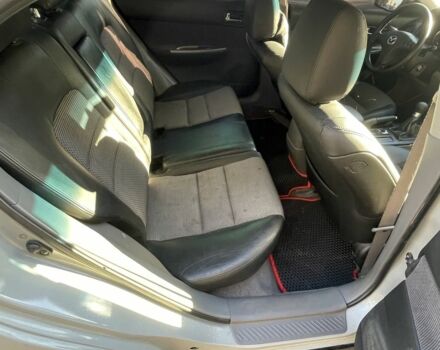 Серый Мазда 6, объемом двигателя 2 л и пробегом 245 тыс. км за 3700 $, фото 5 на Automoto.ua