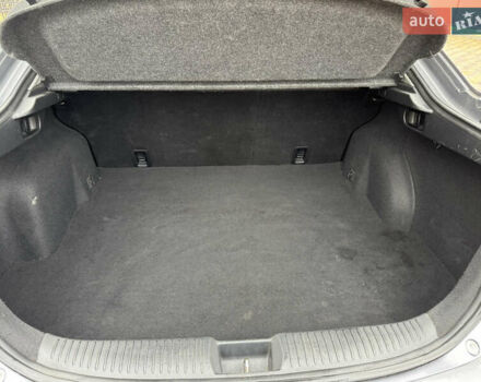 Серый Мазда 6, объемом двигателя 2 л и пробегом 170 тыс. км за 6100 $, фото 11 на Automoto.ua