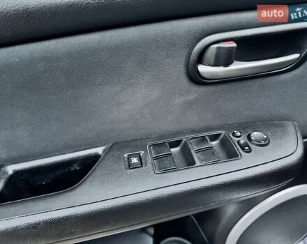 Серый Мазда 6, объемом двигателя 1.8 л и пробегом 220 тыс. км за 7400 $, фото 19 на Automoto.ua