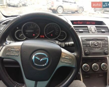 Серый Мазда 6, объемом двигателя 2 л и пробегом 280 тыс. км за 6000 $, фото 9 на Automoto.ua