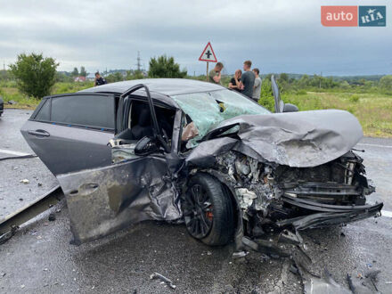 Серый Мазда 6, объемом двигателя 2 л и пробегом 250 тыс. км за 1100 $, фото 1 на Automoto.ua