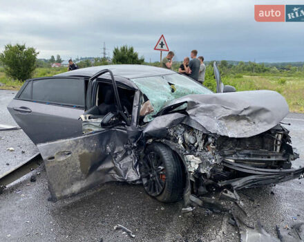 Серый Мазда 6, объемом двигателя 2 л и пробегом 250 тыс. км за 1000 $, фото 1 на Automoto.ua
