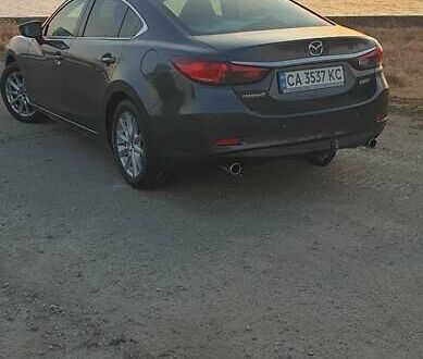 Сірий Мазда 6, об'ємом двигуна 2.18 л та пробігом 240 тис. км за 10750 $, фото 1 на Automoto.ua