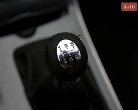 Синий Мазда 6, объемом двигателя 1.8 л и пробегом 182 тыс. км за 5800 $, фото 18 на Automoto.ua