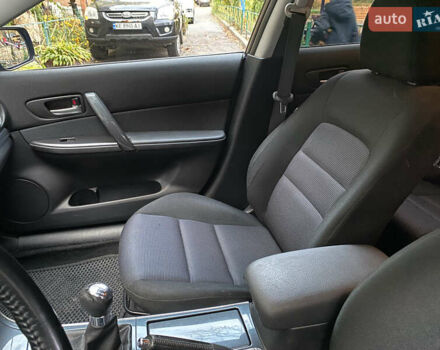 Мазда 6 2006 у Києві на Automoto.ua Синій Мазда 6, об'ємом двигуна 1.8 л та пробігом 158 тис. км за 4000 $, фото 18 на Automoto.ua