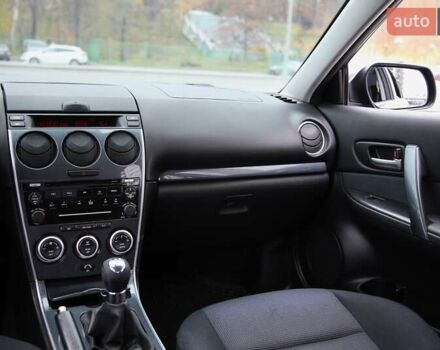 Синий Мазда 6, объемом двигателя 1.8 л и пробегом 182 тыс. км за 5800 $, фото 12 на Automoto.ua