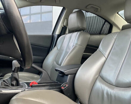 Синій Мазда 6, об'ємом двигуна 2 л та пробігом 245 тис. км за 5700 $, фото 16 на Automoto.ua