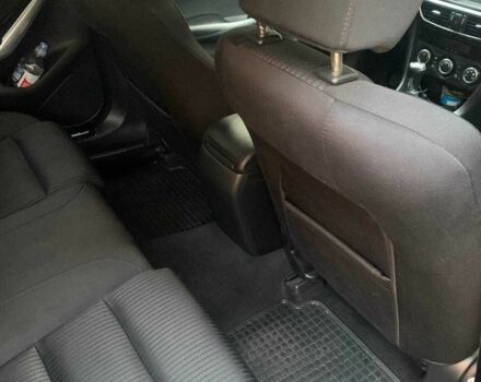 Синий Мазда 6, объемом двигателя 2.5 л и пробегом 214 тыс. км за 11000 $, фото 12 на Automoto.ua