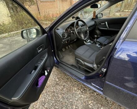Синій Мазда 6, об'ємом двигуна 1.8 л та пробігом 201 тис. км за 2100 $, фото 8 на Automoto.ua