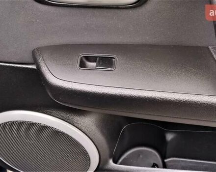 Синій Мазда 6, об'ємом двигуна 1.8 л та пробігом 211 тис. км за 6800 $, фото 22 на Automoto.ua