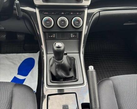 Синий Мазда 6, объемом двигателя 0 л и пробегом 185 тыс. км за 9000 $, фото 35 на Automoto.ua