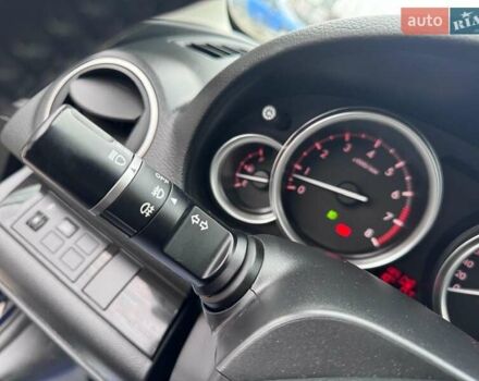 Синий Мазда 6, объемом двигателя 0 л и пробегом 185 тыс. км за 9000 $, фото 47 на Automoto.ua