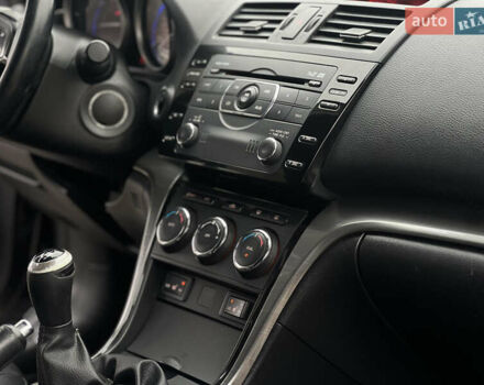 Синій Мазда 6, об'ємом двигуна 2.2 л та пробігом 271 тис. км за 5800 $, фото 23 на Automoto.ua