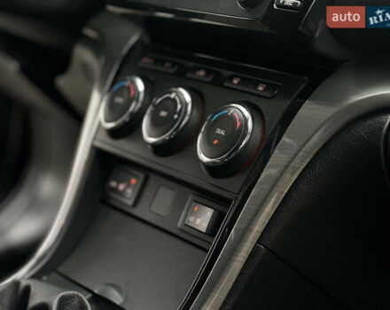 Синій Мазда 6, об'ємом двигуна 2.2 л та пробігом 271 тис. км за 5800 $, фото 24 на Automoto.ua