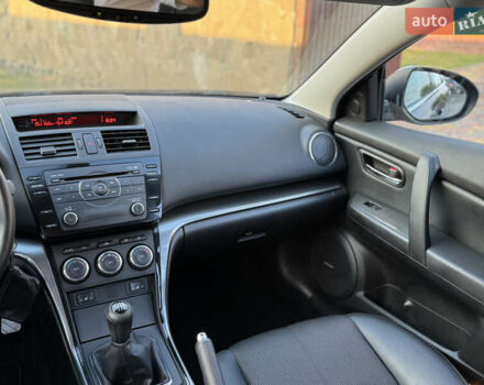 Синій Мазда 6, об'ємом двигуна 2.2 л та пробігом 165 тис. км за 8100 $, фото 30 на Automoto.ua