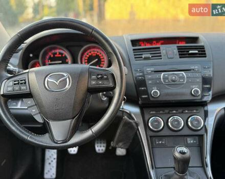 Синій Мазда 6, об'ємом двигуна 2.2 л та пробігом 165 тис. км за 8100 $, фото 27 на Automoto.ua