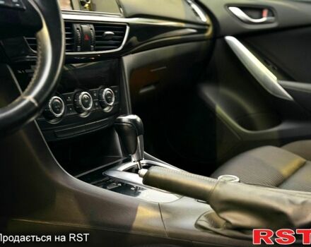 Синий Мазда 6, объемом двигателя 2.2 л и пробегом 230 тыс. км за 11500 $, фото 5 на Automoto.ua