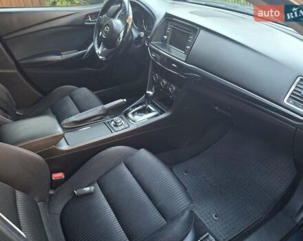 Синий Мазда 6, объемом двигателя 2.2 л и пробегом 220 тыс. км за 10500 $, фото 4 на Automoto.ua