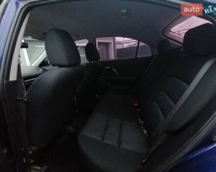 Синий Мазда 6, объемом двигателя 1.8 л и пробегом 205 тыс. км за 4800 $, фото 4 на Automoto.ua